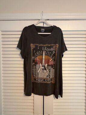 ARULA Charcoal Nashville Music City Graphic Tee